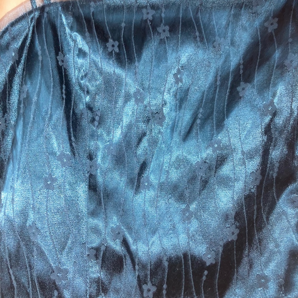 Vintage 90’s Crop Top - image 8